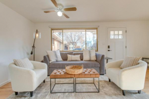 12 Mi to Red Rocks Pet-Friendly Arvada Home!